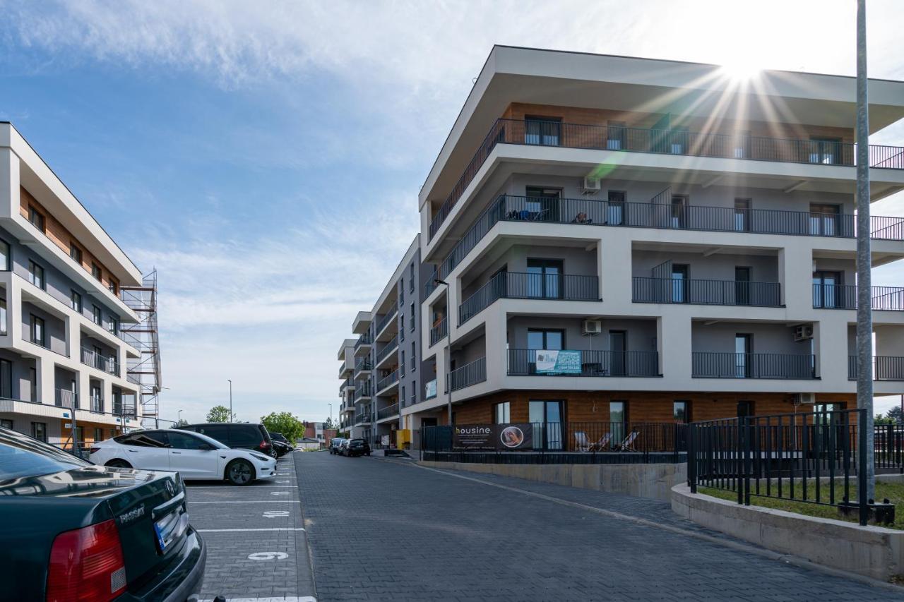 Apartment No 34 - *